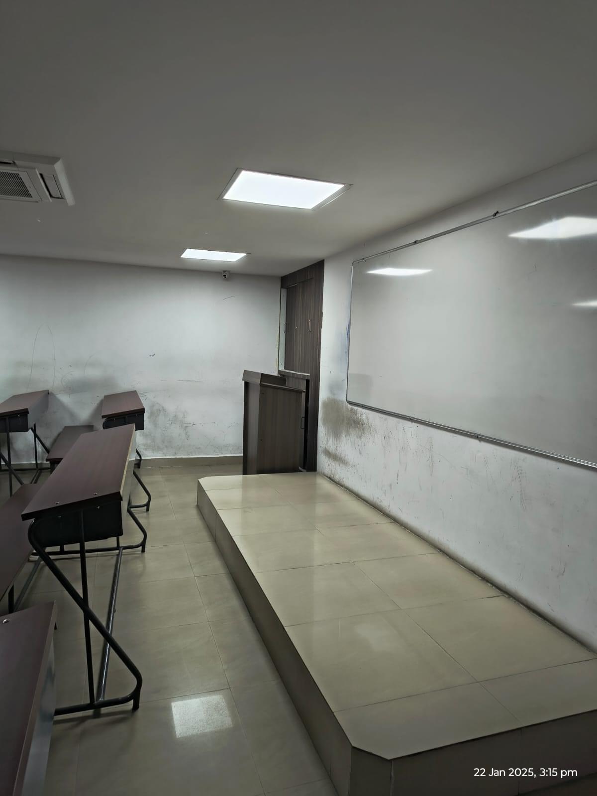 Avinash College of Commerce Avinash College of Commerce photo 2